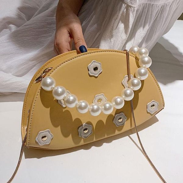 evening bags sweet girl pearl tote bag 2021 summer quality pu leather women's designer handbag rivet flower chain shoulder messenger
evening bags sweet girl pearl tote bag 2021 summer quality pu leather women's designer handbag rivet flower chain shoulder messenger