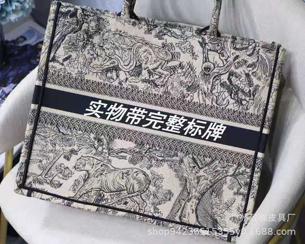 handbag d stars same booktote shopping bag tiger embroidery canvas tote diy women's hand
handbag d stars same booktote shopping bag tiger embroidery canvas tote diy women's hand