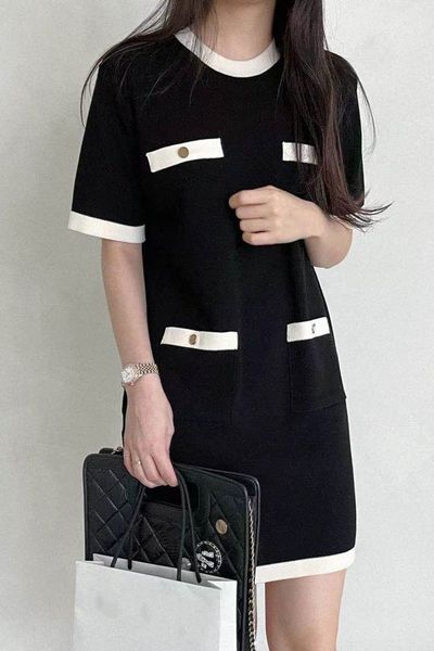 chic korean summer simple retro temperament straight o neck short-sleeved dress knitted women vestido feminino slim casual 210429, Black;gray 
chic korean summer simple retro temperament straight o neck short-sleeved dress knitted women vestido feminino slim casual 210429, Black;gray