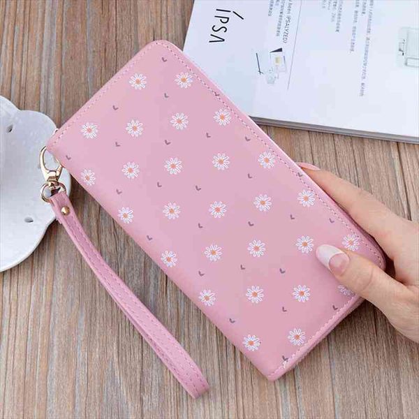 large capacity women wallets fashion hand wallet long zipper soft small flower change mobile phone bag, Red;black
large capacity women wallets fashion hand wallet long zipper soft small flower change mobile phone bag, Red;black