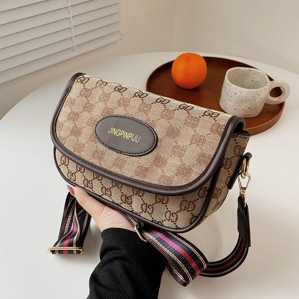 factory direct sale 75% off popular small 2021 new women's letter printing sweet foreign style single shoulder messenger bags
factory direct sale 75% off popular small 2021 new women's letter printing sweet foreign style single shoulder messenger bags