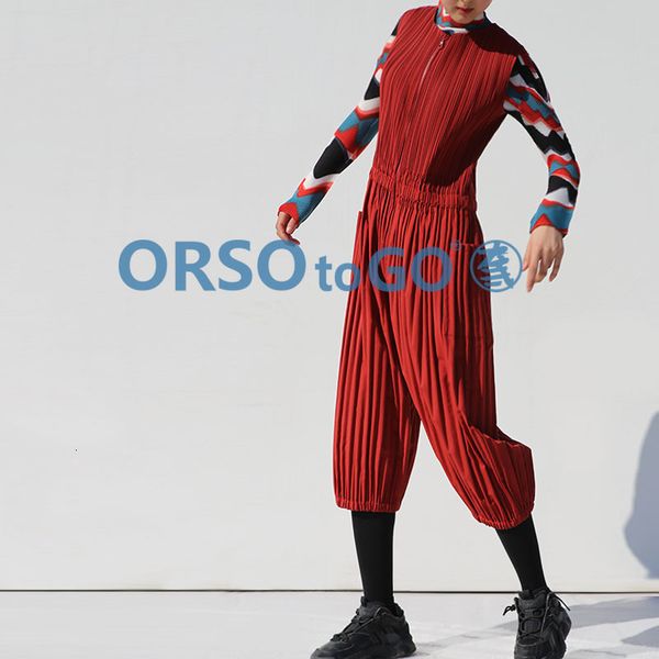 warm, clean neck fashion fold loose overalls wide-legged pants stock, White 
warm, clean neck fashion fold loose overalls wide-legged pants stock, White