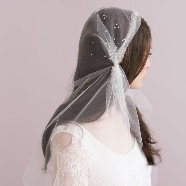 bridal veils romantic fingertip length wedding light ivory beads veil for tulle in high quality, Black
bridal veils romantic fingertip length wedding light ivory beads veil for tulle in high quality, Black