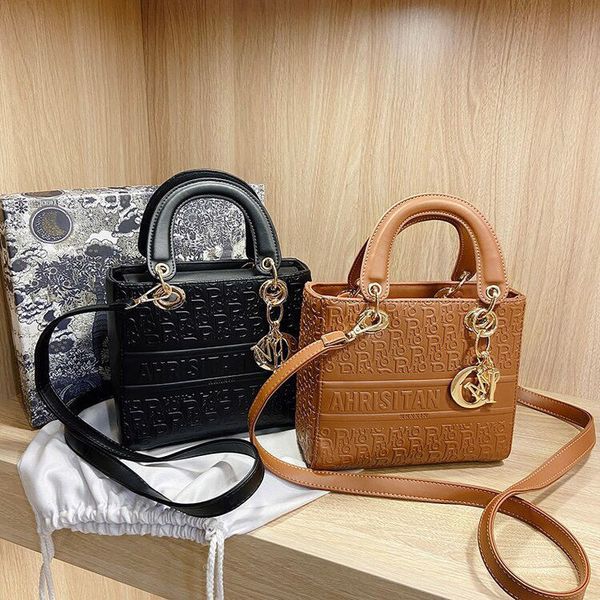 men's autumn and winter series european american fashion versatile princess bag single shoulder messenger b luxuryss designerss yw
men's autumn and winter series european american fashion versatile princess bag single shoulder messenger b luxuryss designerss yw