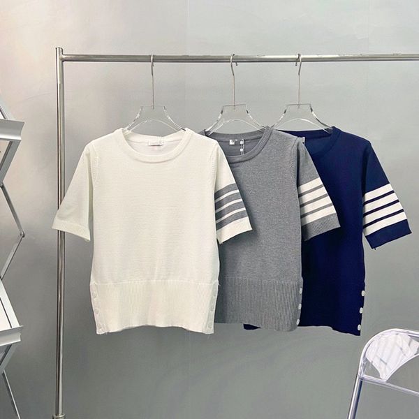 summer 21 round neck pullover solid color 4-bar stitching t-shirt femininity commuter short sleeve knitted base shirt fashion, White
summer 21 round neck pullover solid color 4-bar stitching t-shirt femininity commuter short sleeve knitted base shirt fashion, White
