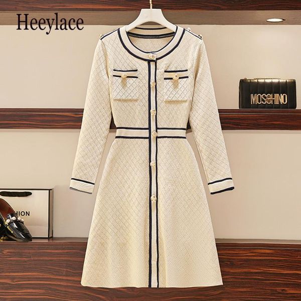 plus size dresses women autumn knitted long sleeve single breasted bright silk plaid sweater 4xl green knitting, Black
plus size dresses women autumn knitted long sleeve single breasted bright silk plaid sweater 4xl green knitting, Black