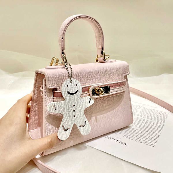 2021 2021 small versatile portable one shoulder messenger bag for female students luxuryss designerss yw
2021 2021 small versatile portable one shoulder messenger bag for female students luxuryss designerss yw