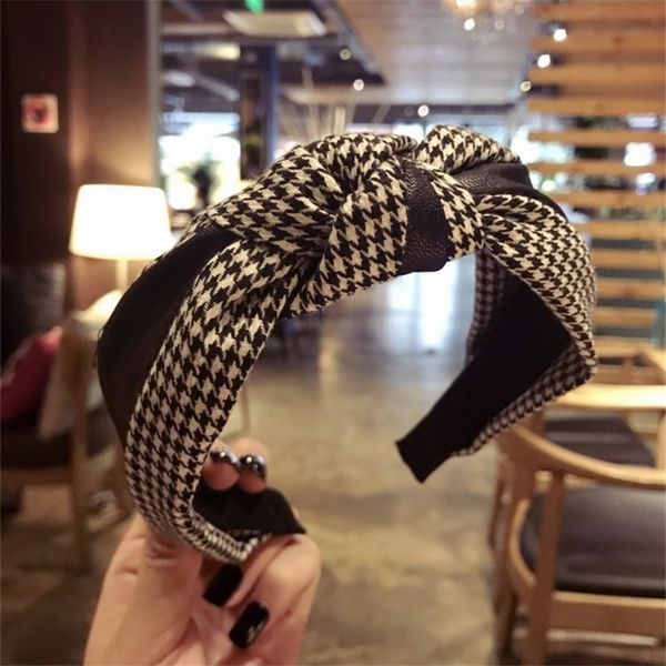 7pa korean pu leather cloth thousand bird pattern stitching twist cave out bowknot wide side head hair bandbutterfly hair headbands, Silver
7pa korean pu leather cloth thousand bird pattern stitching twist cave out bowknot wide side head hair bandbutterfly hair headbands, Silver