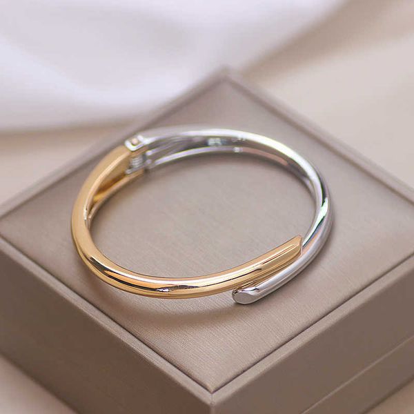 trendy simple jewelry geometry round metal open bangles & bracelets punk gold color wristband cuff bracelet for women girls gift q0719, Black
trendy simple jewelry geometry round metal open bangles & bracelets punk gold color wristband cuff bracelet for women girls gift q0719, Black