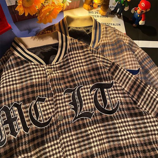 women's jackets 2021 arrival single-breasted stitching retro brand clothing bomber jacket men's loose baseball uniform winter, Black;brown
women's jackets 2021 arrival single-breasted stitching retro brand clothing bomber jacket men's loose baseball uniform winter, Black;brown