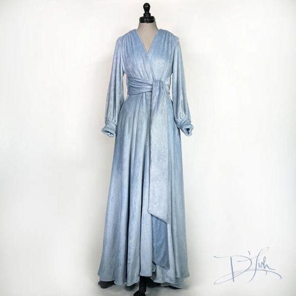 wraps & jackets luxury fleece dressing gown with belt v neck long sleeve bridal bathrobes women boudoir sleepwear custom made nightgowns, White
wraps & jackets luxury fleece dressing gown with belt v neck long sleeve bridal bathrobes women boudoir sleepwear custom made nightgowns, White