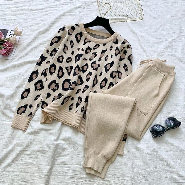 fashion women's suit 2021 autumn and winter leopard print pullover long-sleeved casual sweater + trousers two-piece two piece pants, White
fashion women's suit 2021 autumn and winter leopard print pullover long-sleeved casual sweater + trousers two-piece two piece pants, White