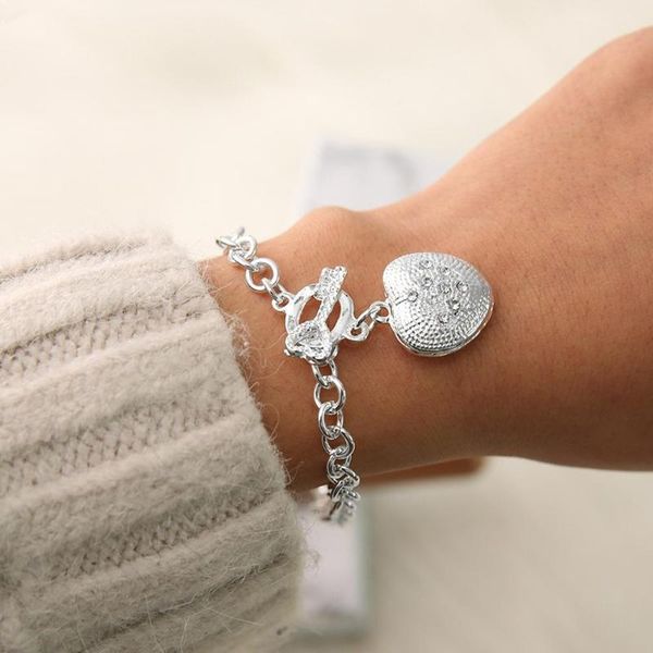 charm bracelets fashion women love heart key rhinestone chain bracelet bangle jewelry 2021, Golden;silver
charm bracelets fashion women love heart key rhinestone chain bracelet bangle jewelry 2021, Golden;silver