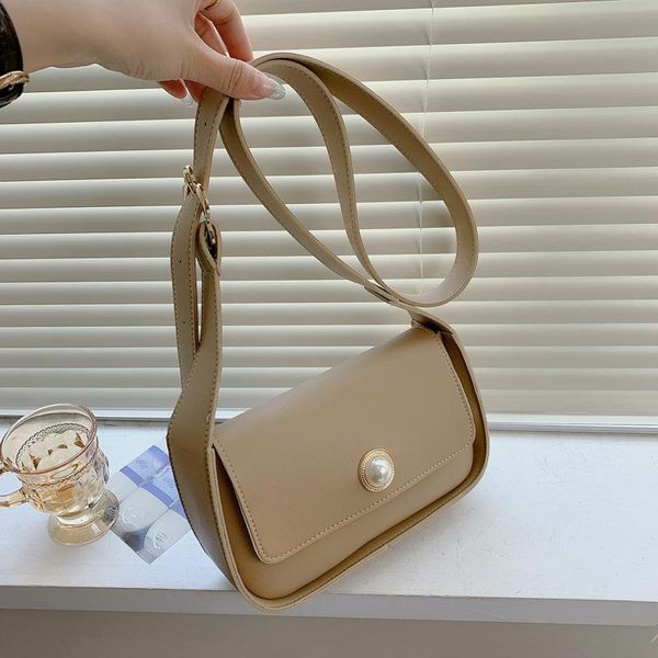 evening bags retro high sense female bag simple shoulder casual small square trendy fashion dating wild solid color messenger
evening bags retro high sense female bag simple shoulder casual small square trendy fashion dating wild solid color messenger