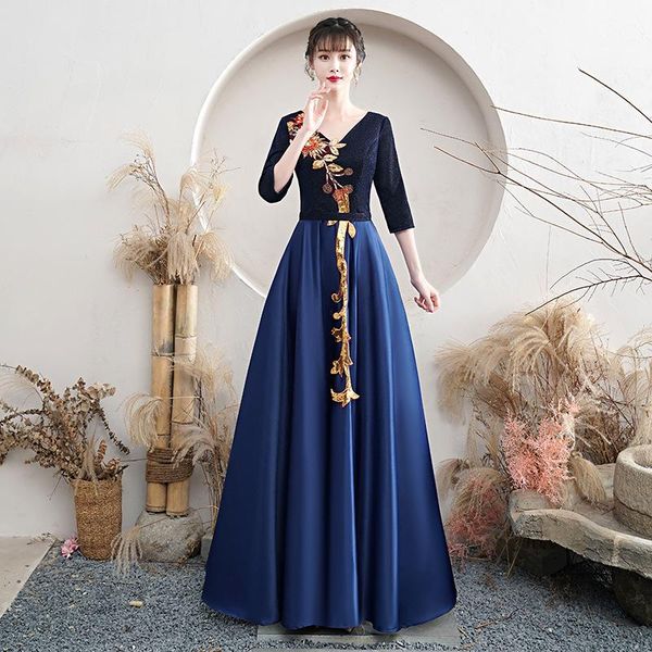 ethnic clothing chorus navy blue women qipao v-neck embroidery floral cheongsam elegant a-line bandage dress temperament hostess vestid, Red
ethnic clothing chorus navy blue women qipao v-neck embroidery floral cheongsam elegant a-line bandage dress temperament hostess vestid, Red