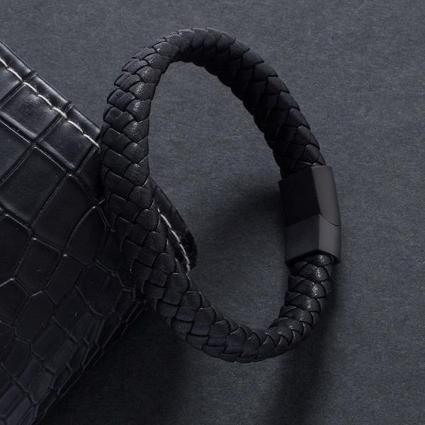 cuff 2021 men jewelry black brown braided synthetic leather rope bracelet stainless steel magnetic buckle fashion male bangles e740, White
cuff 2021 men jewelry black brown braided synthetic leather rope bracelet stainless steel magnetic buckle fashion male bangles e740, White
