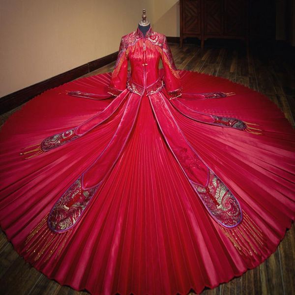chinese traditional bride clothing style wedding dress female dragon gown slim cheongsam red marry evening ethnic
chinese traditional bride clothing style wedding dress female dragon gown slim cheongsam red marry evening ethnic