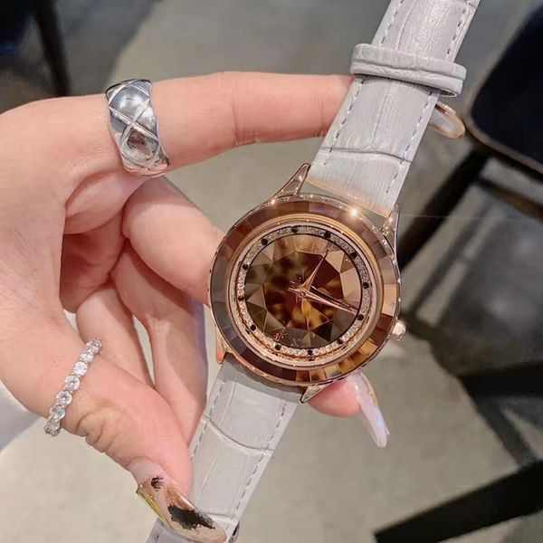 wristwatches multi angles refraction faceted crystal watches for women waterproof real leather wrist watch quartz fashion, Slivery;brown
wristwatches multi angles refraction faceted crystal watches for women waterproof real leather wrist watch quartz fashion, Slivery;brown