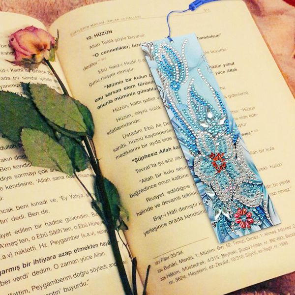 bookmark diy diamond painting creative special shaped drills leather tassel flower animal personality students hand tools
bookmark diy diamond painting creative special shaped drills leather tassel flower animal personality students hand tools