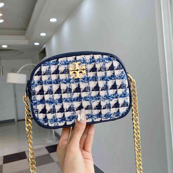 tb family piggy camera xiaoxiangfeng woolen cloth messenger cowhide women's bag with high quality
tb family piggy camera xiaoxiangfeng woolen cloth messenger cowhide women's bag with high quality