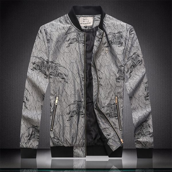 2021 fashion fall men's jackets stand collar zipper jacket letter print pattern casual short three colors, Black;brown
2021 fashion fall men's jackets stand collar zipper jacket letter print pattern casual short three colors, Black;brown