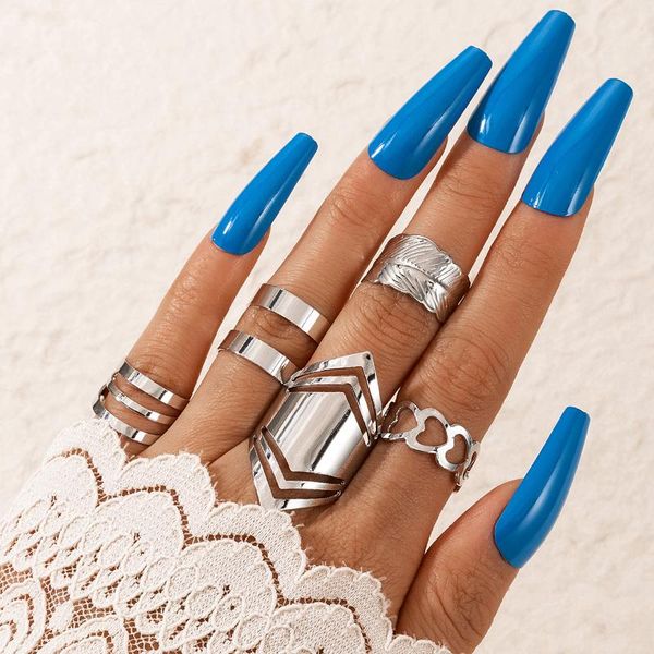 5pcs/ set punk silver color hollow heart open finger ring for women simple geometric metal alloy rings jewelry 2707 wedding, Slivery;golden
5pcs/ set punk silver color hollow heart open finger ring for women simple geometric metal alloy rings jewelry 2707 wedding, Slivery;golden