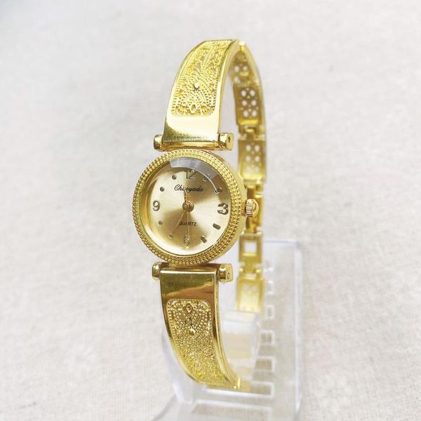 wristwatches fashion elegant wrist watch women girl exquisite metal alloy band quartz bracelet clock 939, Slivery;brown
wristwatches fashion elegant wrist watch women girl exquisite metal alloy band quartz bracelet clock 939, Slivery;brown