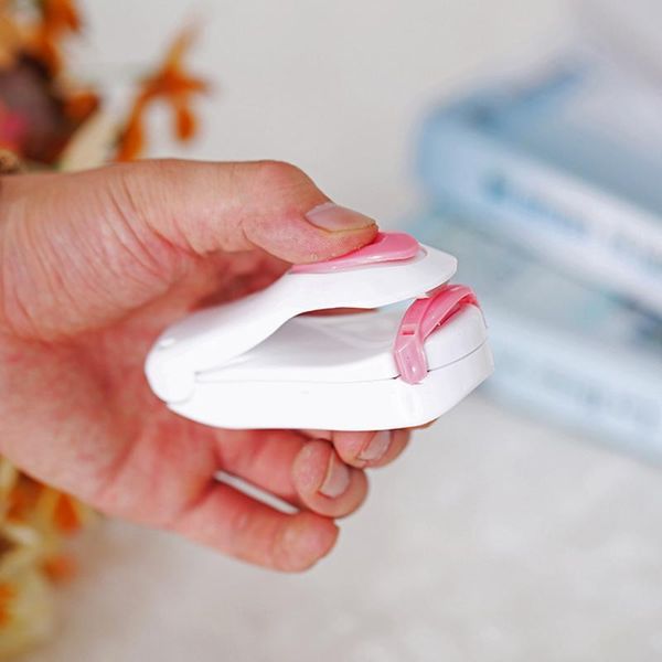bag clips mini sealing machine kitchen accessories tool portable storage plastic clip
bag clips mini sealing machine kitchen accessories tool portable storage plastic clip
