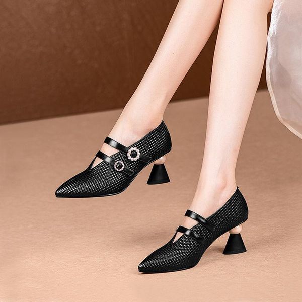 dress shoes 2022 pearl fashion designer vintage evening ladies pointed toe v cut woman high heel pumps, Black
dress shoes 2022 pearl fashion designer vintage evening ladies pointed toe v cut woman high heel pumps, Black