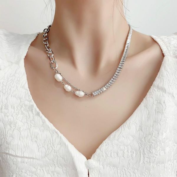 chokers 2021 korean exquisite pearl stitching chain necklace fashion temperament versatile clavicle women's jewelry, Golden;silver
chokers 2021 korean exquisite pearl stitching chain necklace fashion temperament versatile clavicle women's jewelry, Golden;silver