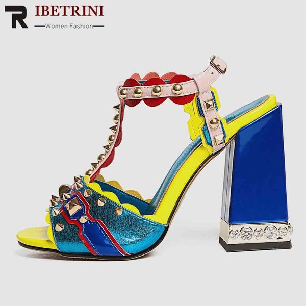 sandals luxury brand sandals summer big size 33-43 genuine leather party women high heels shoes woman, Black
sandals luxury brand sandals summer big size 33-43 genuine leather party women high heels shoes woman, Black