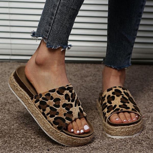 slippers women 2021 summer rome retro leopard wedge sandals female anti-slip thick bottom slip on slides casual shoes #44, Black
slippers women 2021 summer rome retro leopard wedge sandals female anti-slip thick bottom slip on slides casual shoes #44, Black