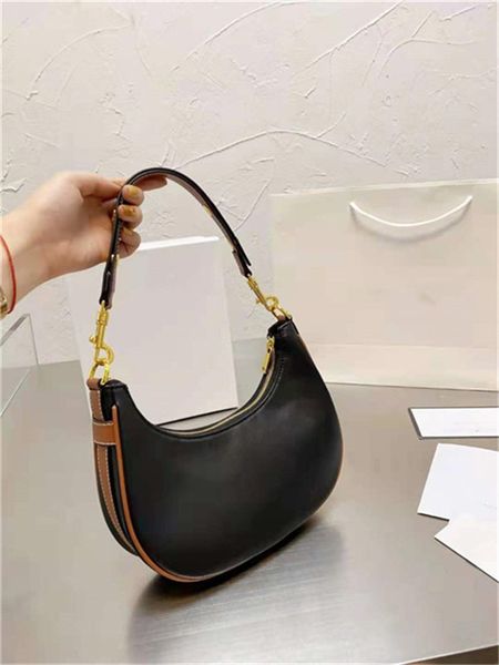 2021 personalized designer underarm bags ladies luxury quality shoulders bag handbag shoulder handbags wallet fashion all-match boutique
2021 personalized designer underarm bags ladies luxury quality shoulders bag handbag shoulder handbags wallet fashion all-match boutique