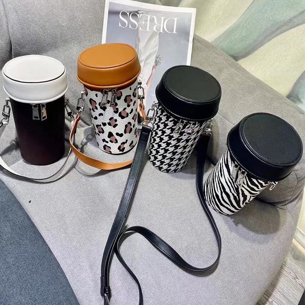 cross body cute box women purses and handbag houndstooth designer small ladies crossbody bag cartoon printing female mini shoulder tote
cross body cute box women purses and handbag houndstooth designer small ladies crossbody bag cartoon printing female mini shoulder tote