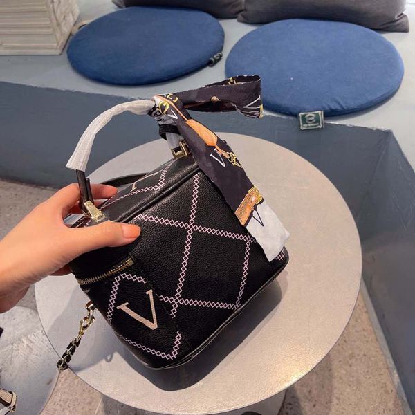 designer totes luxury shoulder bags handbags genuine leather nylon elling women crossbody bag without box by fenhongbag 013
designer totes luxury shoulder bags handbags genuine leather nylon elling women crossbody bag without box by fenhongbag 013
