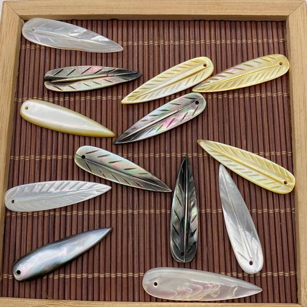 charms natural shell pendant sea fritillary pearl carving leaf charm lady fashion craft jewelry making bead necklace diy, Bronze;silver
charms natural shell pendant sea fritillary pearl carving leaf charm lady fashion craft jewelry making bead necklace diy, Bronze;silver