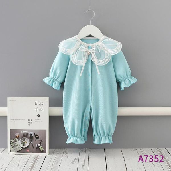 0-2y baby girl autumn clothing lace embroidery princess rompers jumpsuits born infant clothes for birthday party l805, Blue
0-2y baby girl autumn clothing lace embroidery princess rompers jumpsuits born infant clothes for birthday party l805, Blue