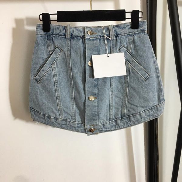 women's shorts fashion skirt pure color summer buttons straight line short pants in casual style fall4245, White;black
women's shorts fashion skirt pure color summer buttons straight line short pants in casual style fall4245, White;black