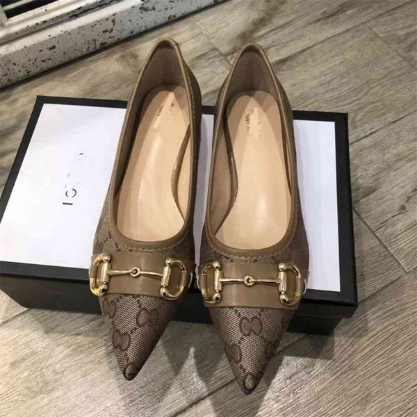 70% off wholesale sandals flip-flops women's summer new pointed shallow mouth canvas metal button letter pattern flat sole women's, Black
70% off wholesale sandals flip-flops women's summer new pointed shallow mouth canvas metal button letter pattern flat sole women's, Black