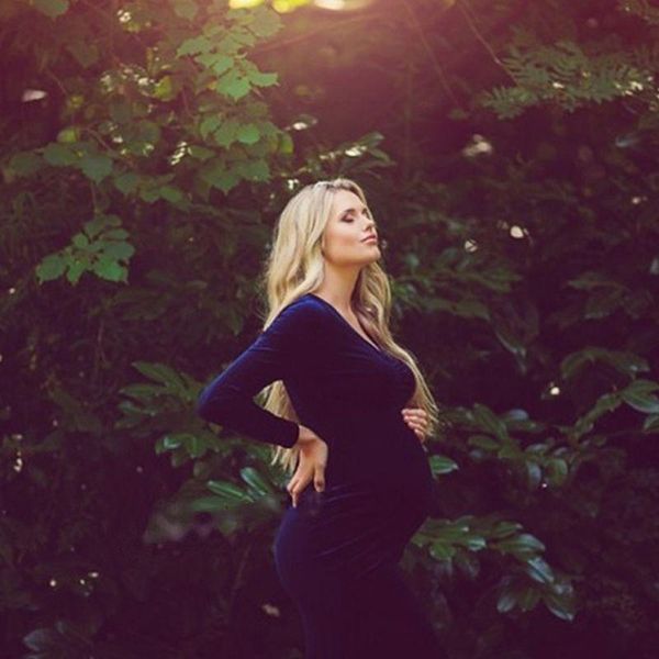 velvet maternity dress for po shooting winter pography baby shower party long pregnancy dresses, White
velvet maternity dress for po shooting winter pography baby shower party long pregnancy dresses, White