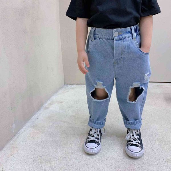 korean style spring summer kids fashion ripped jeans boys and girls broken holes loose denim pants, Blue
korean style spring summer kids fashion ripped jeans boys and girls broken holes loose denim pants, Blue