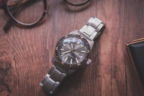 wristwatches men vintage diving watch stainless steel automatic bronze 62mas, Slivery;brown
wristwatches men vintage diving watch stainless steel automatic bronze 62mas, Slivery;brown