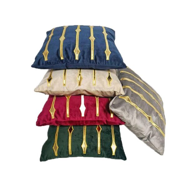 cushion/decorative pillow luxury velvet throw covers for living room golden faux leather embroidery exquisite pillowcase home decoration
cushion/decorative pillow luxury velvet throw covers for living room golden faux leather embroidery exquisite pillowcase home decoration