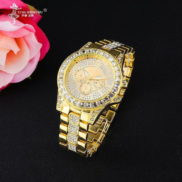 wristwatches hip hop iced out bling watches luxury quartz wrist mens date with micropave cz alloy watch for women men jewelry gifts, Slivery;brown
wristwatches hip hop iced out bling watches luxury quartz wrist mens date with micropave cz alloy watch for women men jewelry gifts, Slivery;brown