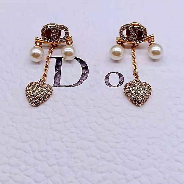 charms advanced love pearl chain diamond earrings versatile women's fashion accessories, Golden
charms advanced love pearl chain diamond earrings versatile women's fashion accessories, Golden