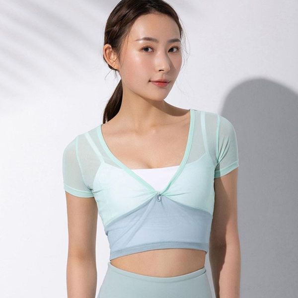 yoga outfit mesh shirts workout open back short sleeve crop women summer gym sports shirt 
yoga outfit mesh shirts workout open back short sleeve crop women summer gym sports shirt