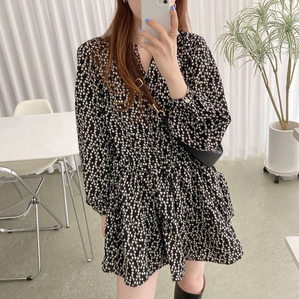 casual dresses dress women clothessouth korea autumn floral v-neck design pleated gathered waist bubble sleeve small r bx78, Black;gray
casual dresses dress women clothessouth korea autumn floral v-neck design pleated gathered waist bubble sleeve small r bx78, Black;gray