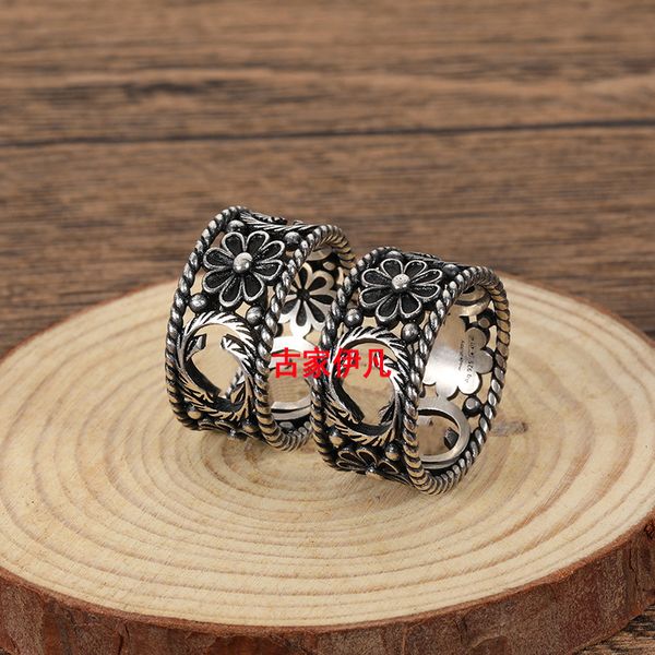ring gujia hollowed out carved striped daisy 925 silver fashion old hip hop couple
ring gujia hollowed out carved striped daisy 925 silver fashion old hip hop couple