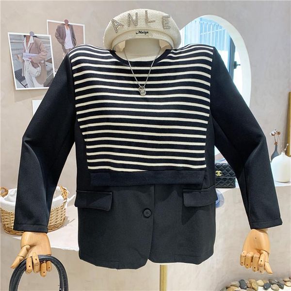 women's suits & blazers niche design clothing 2021 autumn winter sense stripe stitching coat fashion fake two-piece jacket, White;black
women's suits & blazers niche design clothing 2021 autumn winter sense stripe stitching coat fashion fake two-piece jacket, White;black