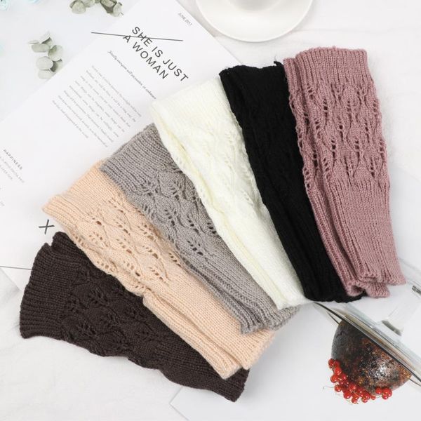 five fingers gloves women' autumn and winter warm half-length knitted fingerless half-finger hollow soft arm sleeve, Blue;gray
five fingers gloves women' autumn and winter warm half-length knitted fingerless half-finger hollow soft arm sleeve, Blue;gray